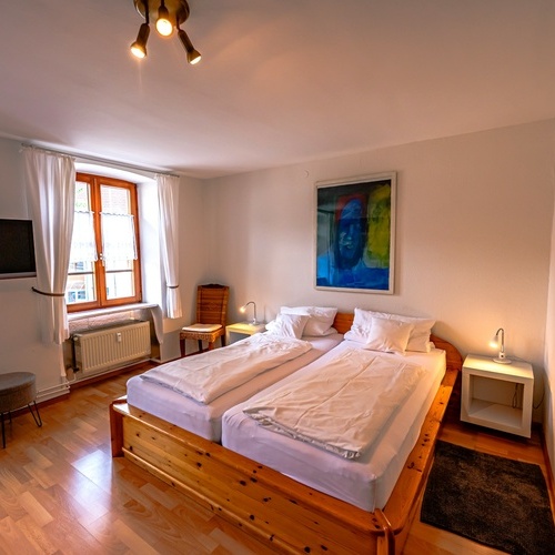 Eines der beiden Doppelzimmer. - 