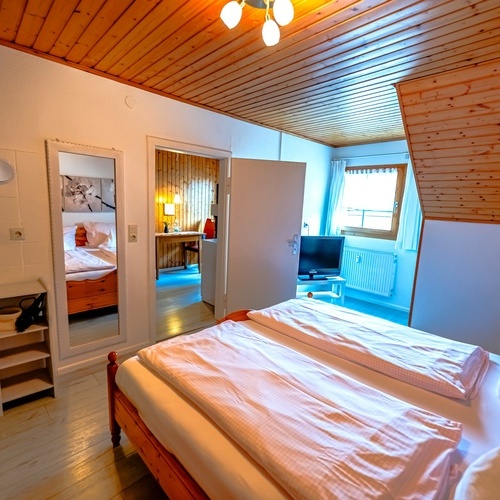 Das andere der beiden Doppelzimmer - 